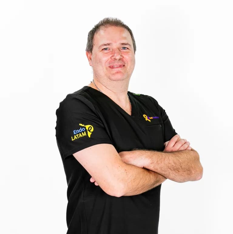 Dr Carlos Trippia